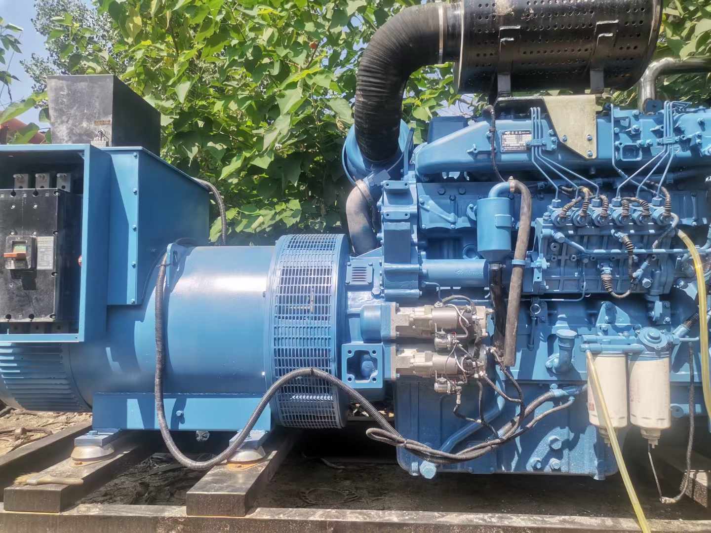 临江详细说明降低 800kW 柴油发电机输出电流波动的方法