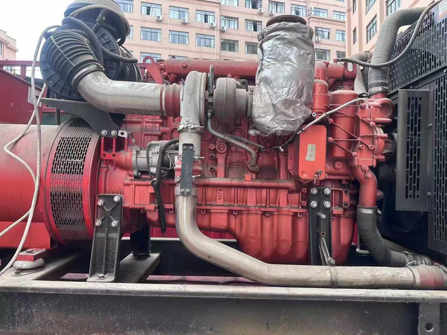 临江如何选择适合 600kW 柴油发电机组的过载保护器？